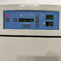 Thermo Scientific Forma Steri-Cycle Doublestack CO2 Incubator image 2